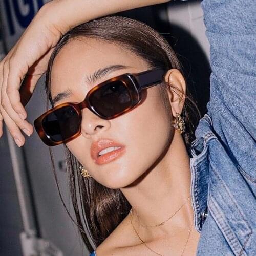 Rectangle black frame women sunglasses fashion style grey lens sunglasses for men