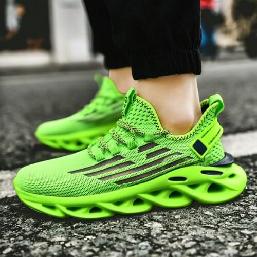 2020 New Fashion Men Shoes Casual Breathable Shoe Lightweight Running Shoes 46 Man Green Casual Sneakers Fast Shipping