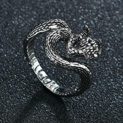 Retro Punk Snake Ring for Men Women Exaggerated Hot Sale Fine Jewelry Punk Style Gift Anillo Hombre Bijoux