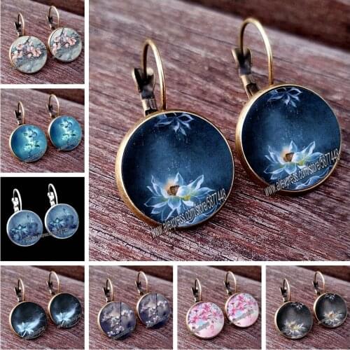 Retro Handmade Lotus Fower Women Pattern Glass Cabochon Stud Earring Blossom Flower Earring for Woman and Girl