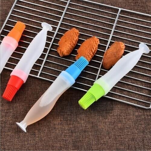 1Pcs Portable Silicone Oil Bottle with Brush Grill Oil Brushes Liquid Oil Pastry Kitchen Baking BBQ Tool Kitchen Tool for Baking