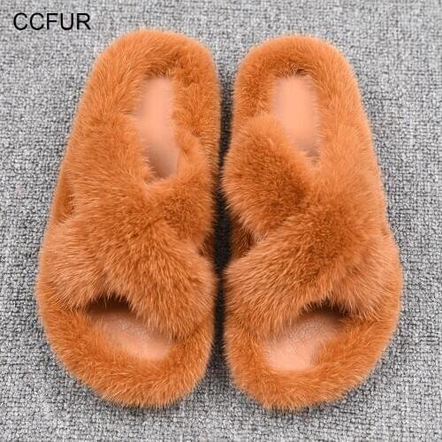 2020 Womens Fur Slippers 100% Real Mink Fur Slippers European Station Ladies Fur Slides Flat Heel Fashion Luxury Slippers S6077