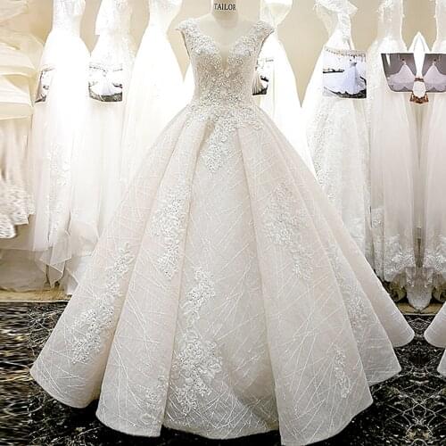 Vestido De Casamento New Listing V-neck Backless Appliques Lace Flowers Princess Ball Gown Wedding Dresses