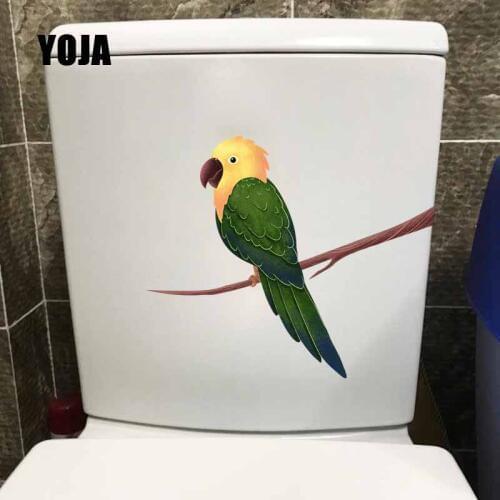 YOJA 22.4X18.5CM Creative Wall Sticker Hand Painted Bird Green Parrot Bathing Home Decor Toilet Seat Decal T5-0661