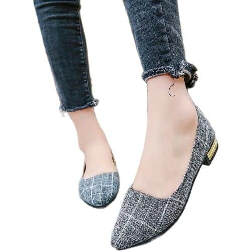 2020 Hot Elegant Women Pumps Breathable Loafers Fashion Ladies Slip-on Mid Square Heel Mujer Office Dress Shoes Gray