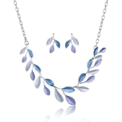Trendy New 2020 Leaves Necklace Womens Luxury Necklace Alloy Beach Jewelry for Women Gift wedding jewelry