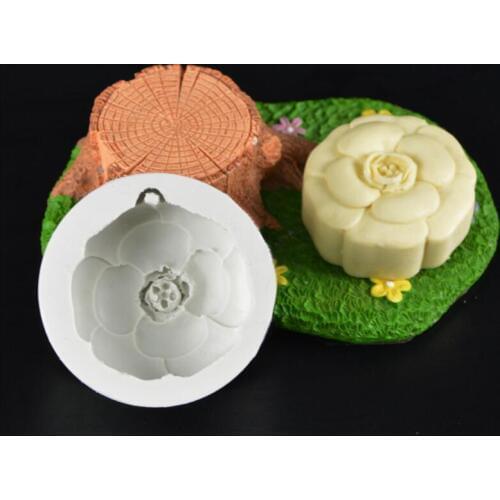 3D Liquid Four-leaf flower Shape Chocolate Candle Handmade Soap Silicone Molds Cake Border Decoration Silicone Tools