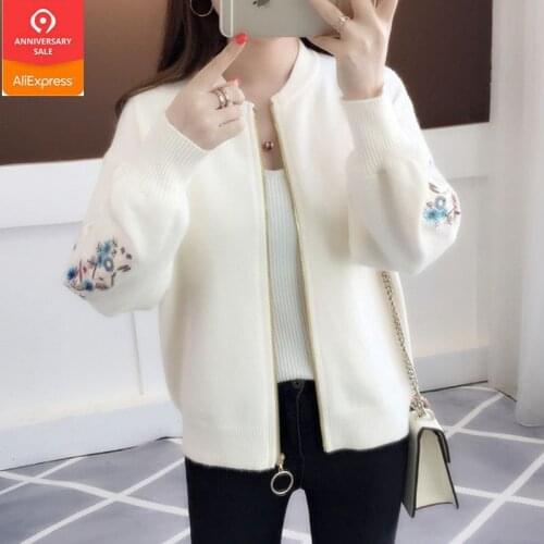 Of new fund of 2020 autumn outfit embroidered with a han edition zipper sweater knit cardigan loose womens female
