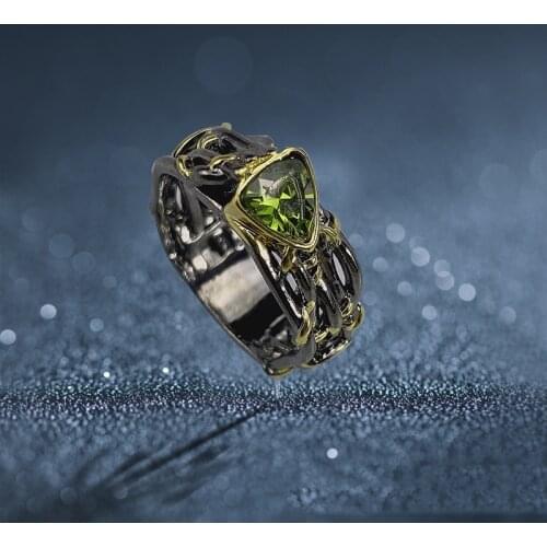 Vintage Design Cirrus Pattern Ring Triangular Jadeite Stone Ring Immemorial Old Magic Ring For Costume ball Cosplay Accessories