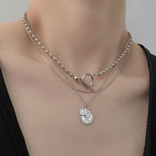 VSnow Multi-layer Queen Portrait Toggle Clasp Pendant Necklace for Women Delicate Round Bead Circle Geometric Necklace Jewellery