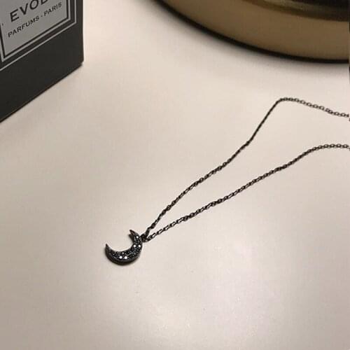 Fashion Black Moon Necklace Clavicle Chain Crescent Pendant Necklace For Girlfriend Gift