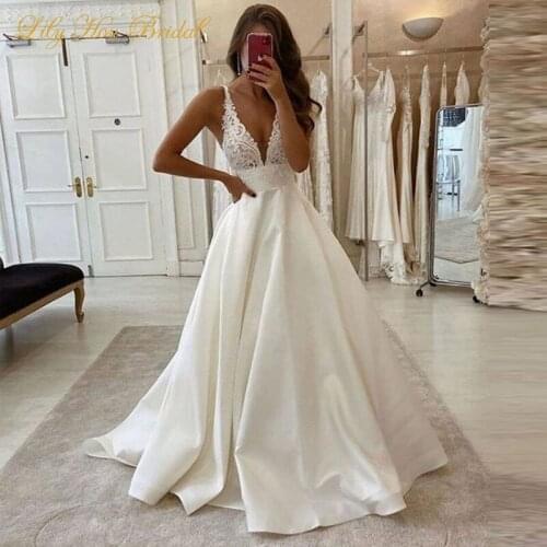 Sexy Plunging Deep V Neck Wedding Dress Lace Appliques Sleeveless Satin Bridal Gowns Custom Made