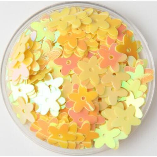 1000pcs/lot 10mm Flat Flowers Five Petal Loose sequins Sewing Wedding Craft Women Kids DIY Accessories Yellow AB Confetti