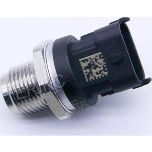 Diesel Common Rail Fuel Pressure Sensor 0281002937 93185626 55576178 Fuel Pressure Sensor for Cummins Volvo Iveco Man Fiat