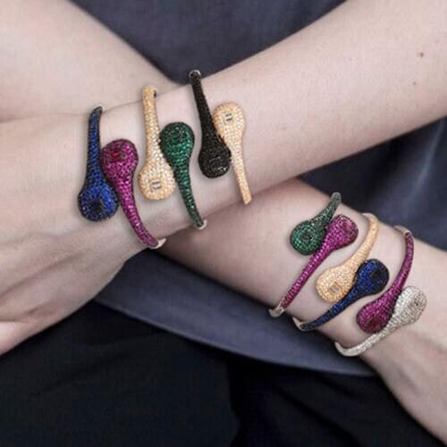 LARRAURI Golden Bracelets