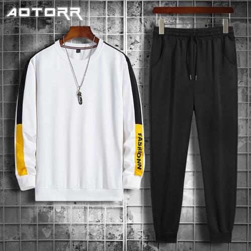 Tracksuit Set Men Autumn Spring Sportwear Men Hooded Sweatshirts Pants 2 Piece Sets Sweat Sets Sporting Fitness Jogging Suit
