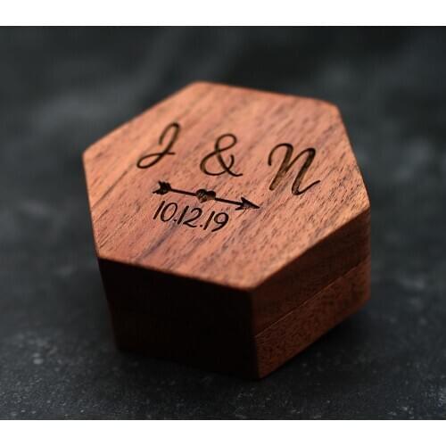 Customized Wood Engagement Ring Bearer Box Rustic Custom Name Date Decor Personalized Wedding Jewelry Wooden Ring Holder Boxes
