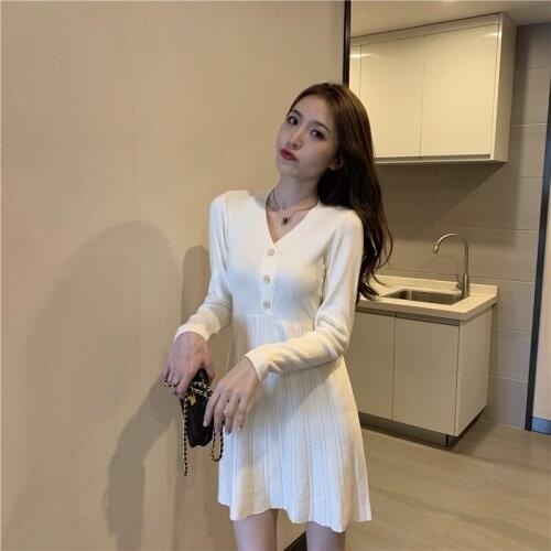 Hong Kong Style Little Black Skirt Female Spring 2021 New Temperament Slim and Thin Long-sleeved French Knit Bottoming Dress