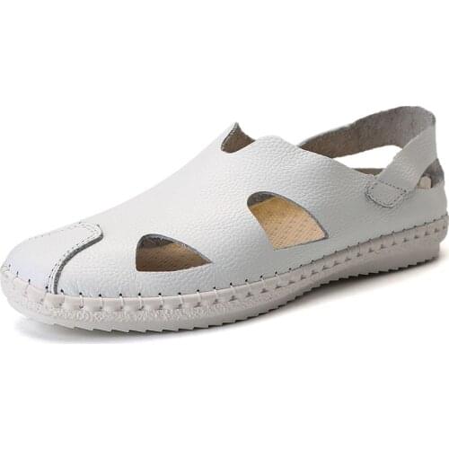 Men Sandals mens Genuine Leather Beach Cushion Closed Toe Shoes Men Fashionable Leisure Light Weight Antiskid Sandals