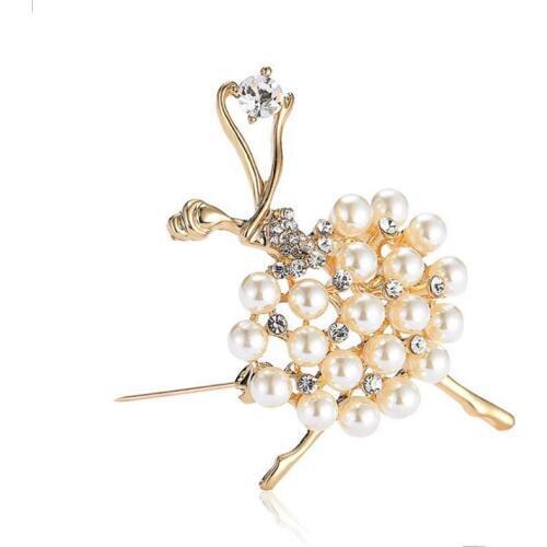 Factory Direct Hot Sale Ballet Dancing Girl Shinning Crystal Simulated Pearl Stone Gold Brooches for Woman Drop Shipping 7004