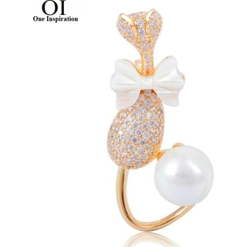 OI Cute Animal Brooches Cat Simulated Pearl Copper Zircon For Women Girls Coat Banquet Holiday Jewelry Pins Accessories