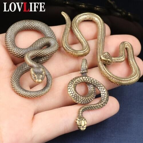 Brass Snake Pendants Vintage Various Styles Keychain Hanging Jewelry Metal Zodiac Animal Figures Car Key Chain Keyring Accessory