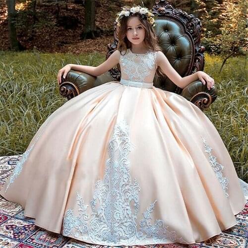 Flower Girls Dress With Bow Elegant First Holy Communion Gowns Jewel Neck Lace Open Back Satin Pageant Dress for Girls