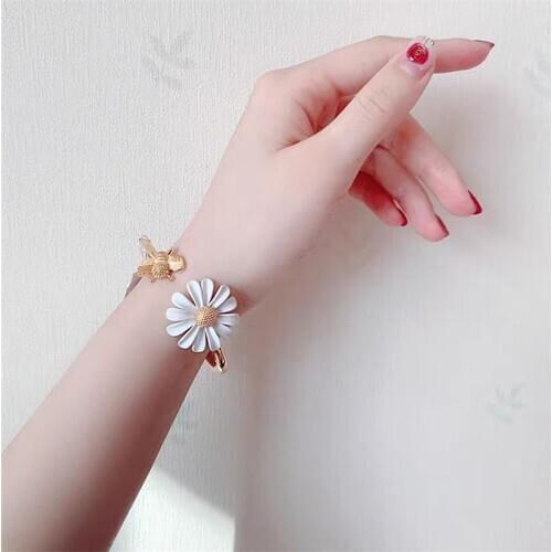 Fresh White Daisy Open Cuff Bangle For Women 2020 Summer Stylish Flower Korean Bracelet And Bangle Femme Bijoux Gift For Her
