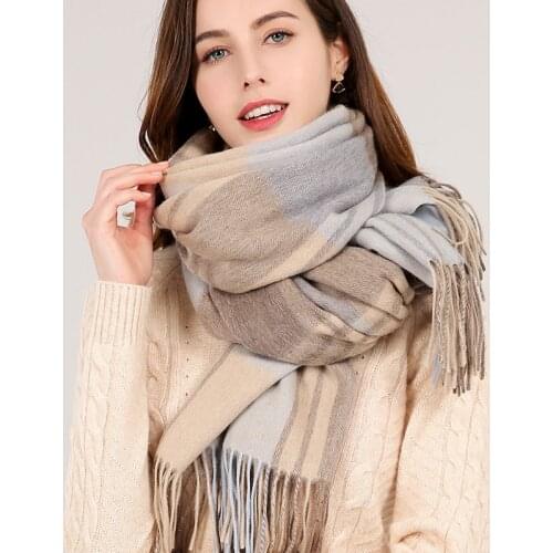 Winter Plaid 100% Lamb Wool Scarf Women Thicken Warm Shawls,Wraps Ladies Echarpe Pashmina with Tassel Cashmere Scarves Foulard