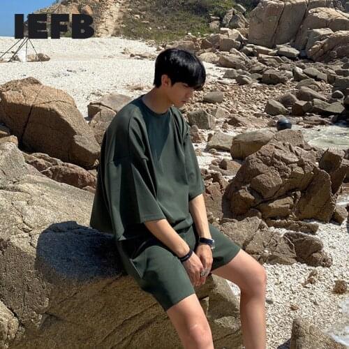 IEFB Summer Short Sleeve T-Shirt O-neck Three Quarter Sleeve Tops + Korean Fashion Loose Sports Shorts Green Two Piece Set Y7190