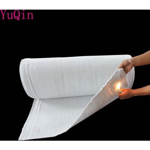 Fire proof blanket is resistant to high temperature of 1260 ℃ ceramic fiber cloth welding slag fireproof heat insulation cloth