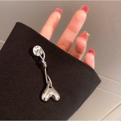 VSnow Unique Design Upside Down Love Heart Brooch for Women Femme Minimalist Twisted Silver Color Metallic Long Brooch Jewellery