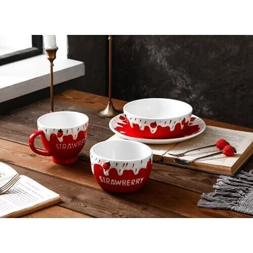 4pcs set, embossed porcelain dinnerware set, strawberry salad bowl and mug set, ceramic tableware, breakfast set, borden servies