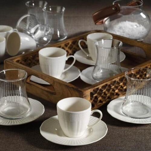 Kutahya has Porcelain İlay 18 Piece Tea & Coffee Set