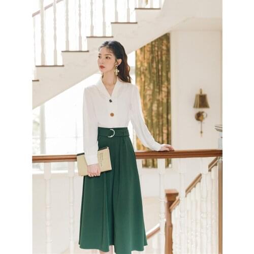 SWEETXUE Female Elegant Two-Piece Suit White V-neck Color Button Shirt + High Waist Pleated Midi Skirt Retro Ladies Set