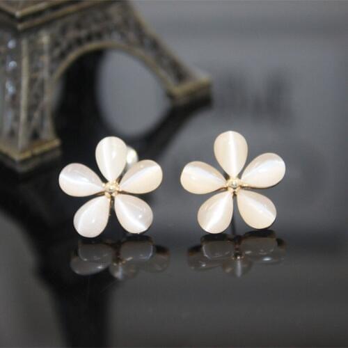 JIOFREE 1 Pair Flower shape Clip Earrings no hole Clear Moonstone Opal Jewelry Cute Romantic Nice Gift For Women gift