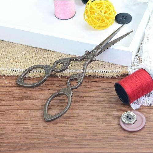 ZOTOONE Steel Tailor Scissors Antique Craft Embroidery Trimming Vintage Zig Zag Scissors Sewing Accessories Thread Cutter Tools