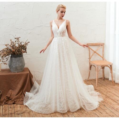 Cheap High Quality Wedding Dress V Neck Spaghetti Straps Lace up Back Lace Tulle Bridal Gown with 3d Flowers Sweep Train