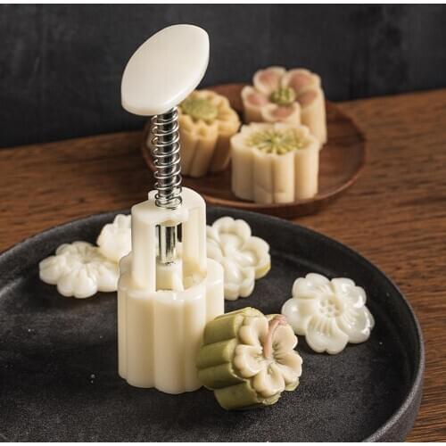 Moon cake mold creative three-dimensional cherry blossom mung bean cake mold portable hand pressure non-stick pastry mold