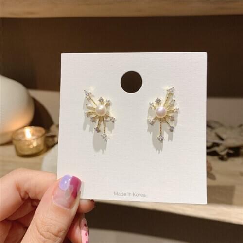Star Earring Femininity Korea Simple Cold Wind Small 2020 New Prevent Allergy exquisite elegant metal Fashion Stud Earrings