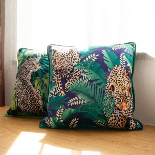 Jungle Leopard Printed Velvet Cushion Cover Pillow Case Soft Animal Pillow Cover No Balling-up Without Stuffing