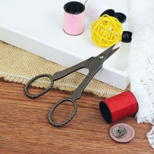 ZOTOONE Scissor Handicraft Embroidery Fabric Cross Stitch European Retro Classic Vintage Antique Craft Sewing Tailor DIY Cut Art