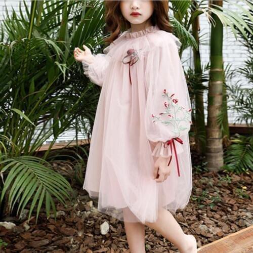 Free shipping baby girls spring summer mesh dress beautiful floral embroidery dress for children long sleeve holiday clothes 450