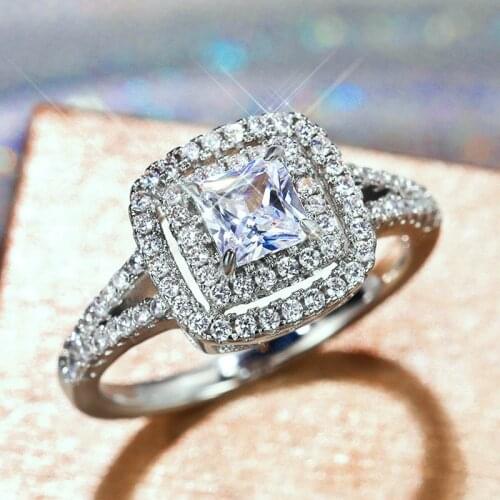 New Style Luxury Square Zircon Ladies Engagement Ring European and American Fashion Female Proposal Ring Jewelry