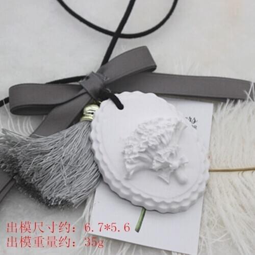 P624 carnation flower Aromatherapy Gypsum Decoration Mould chocolate mold car pendants