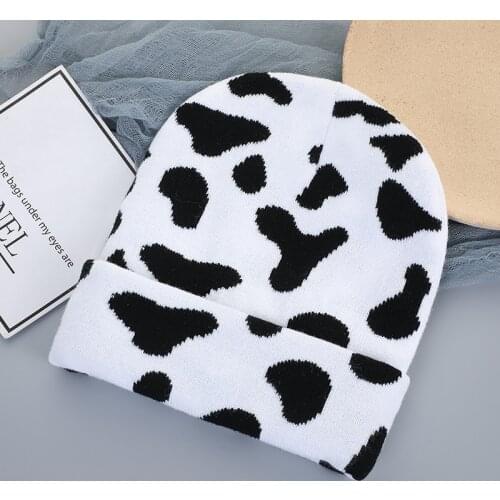 2021 New Fashion Zebra Pattern Winter Warm Skullies Beanies Caps Unisex Crimping Milk Pattern Knitted Hat Ski Cap