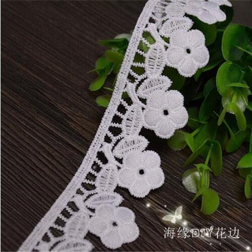 2016 New Design Hot Sale 5 Yards 3.3cm Width White Milk Silk Trim For Sewing Trim Craft Fabric Polyester Flower Tassel Lace