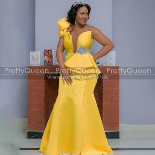 2021 Gold Yellow Satin Prom Dresses With Silver Beads Appliques Ruffles Mermaid Sheer Neck Long Graduation Dress Party