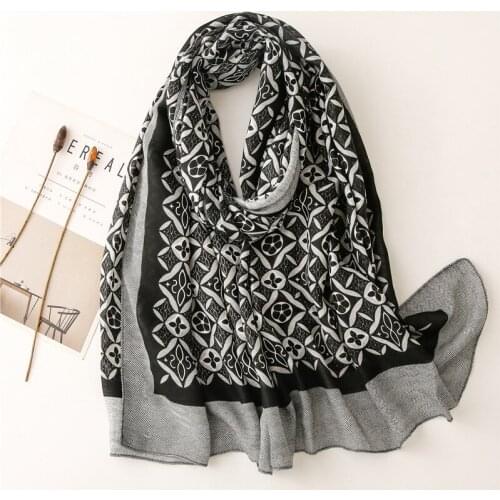 Lightweight Women Fashion Floral Printed Spring Summer Casual Scarves Cotton Tassel Fringes Scarf Head Wrap Oversized Shawl Cape