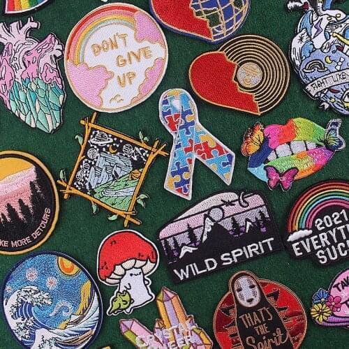 DIY Wilderness Patch Iron On Patches Leaves Embroidey Patch For Clothes Stickers Cartoon Car Badge Patches For Clothing Stripe